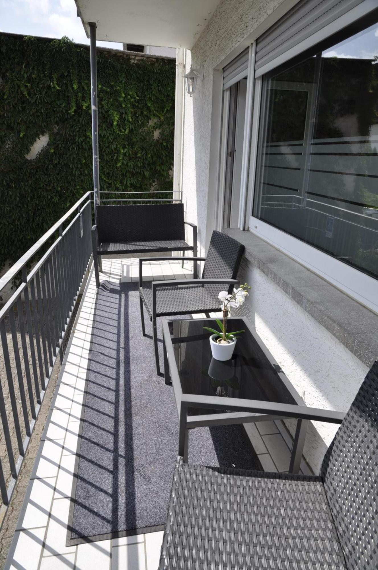 Kurstadt Apt Moderne 2Zkb Balkon-Pkw- Stellplatz Check-In 7-24 H บัดเนาไฮม์ ภายนอก รูปภาพ